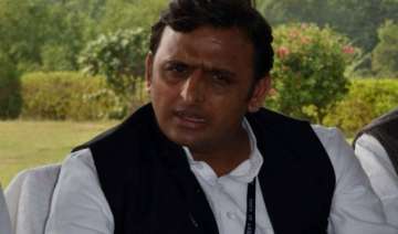 akhilesh yadav orders 24 hour power supply at 9... akhilesh yadav orders 24 hour power supply at 9...