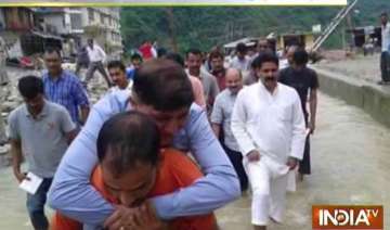 himachal congress leader reviews flood situation... himachal congress leader reviews flood situation...