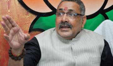 giriraj singh takes dig at kejriwal calls him... giriraj singh takes dig at kejriwal calls him...