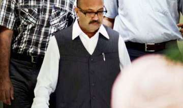 mayawati an opportunistic politician says amar... mayawati an opportunistic politician says amar...