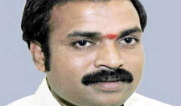 sreeramulu says he supports campaign for bsy as... sreeramulu says he supports campaign for bsy as...