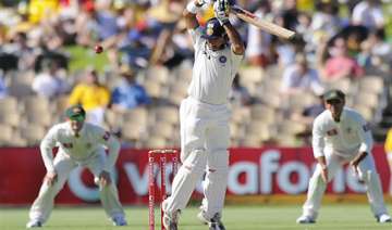 india struggling on 61 2 australia 604 7 declared... india struggling on 61 2 australia 604 7 declared...