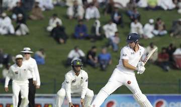 england 207 for 5 in reply to pak s 257 in first... england 207 for 5 in reply to pak s 257 in first...
