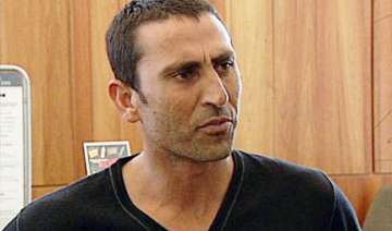 younis sends legal notice to news of the world -... younis sends legal notice to news of the world -...