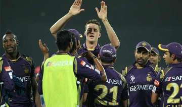 ipl 8 kkr bowlers restrict dd to 146/8 - India TV ipl 8 kkr bowlers restrict dd to 146/8 - India TV