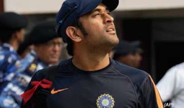 dhoni loses top spot sehwag rises in icc odi... dhoni loses top spot sehwag rises in icc odi...