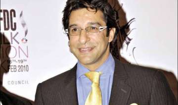 pakistan police arrest man in wasim akram... pakistan police arrest man in wasim akram...