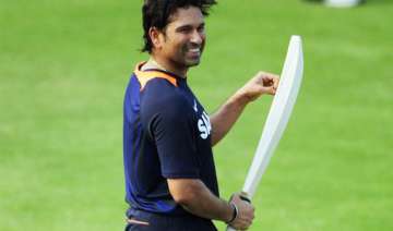 sachin keeps his birthday celebrations low key -... sachin keeps his birthday celebrations low key -...