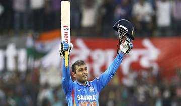 sehwag overtakes sachin to become world s highest... sehwag overtakes sachin to become world s highest...