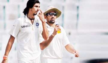 zaheer ishant bowl in drawn practice game - India... zaheer ishant bowl in drawn practice game - India...