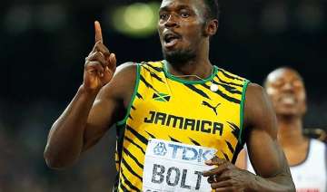 usain bolt wins record fourth straight 200 metres... usain bolt wins record fourth straight 200 metres...