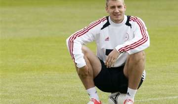 bendtner cleans up his act with fresh underwear -... bendtner cleans up his act with fresh underwear -...