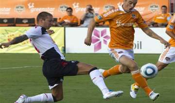 bolton beats houston 2 0 in a friendly - India TV bolton beats houston 2 0 in a friendly - India TV