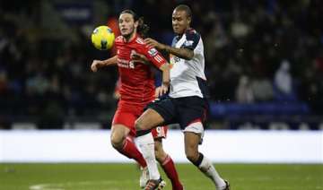 boston stun liverpool chelsea slip up - India TV boston stun liverpool chelsea slip up - India TV