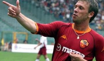 cassano apologizes for attack on tv crew - India... cassano apologizes for attack on tv crew - India...