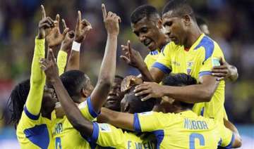 fifa world cup ecuador plays for benitez and... fifa world cup ecuador plays for benitez and...