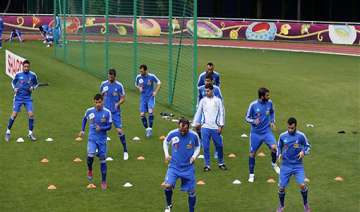 greece must beat russia to advance at euro 2012 -... greece must beat russia to advance at euro 2012 -...
