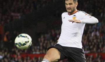 valencia beats lowly granada 4 0 in spanish... valencia beats lowly granada 4 0 in spanish...