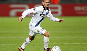 inter milan worried about injured sneijder -... inter milan worried about injured sneijder -...