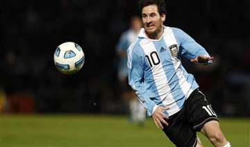 messi to continue playing for argentina - India TV messi to continue playing for argentina - India TV