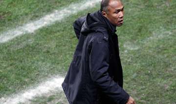 psg in talks with kombouare over his future -... psg in talks with kombouare over his future -...