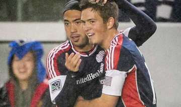 rowe helps revolution beat fire - India TV rowe helps revolution beat fire - India TV