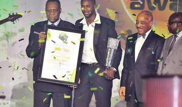 yaya toure wins african player of the year -... yaya toure wins african player of the year -...
