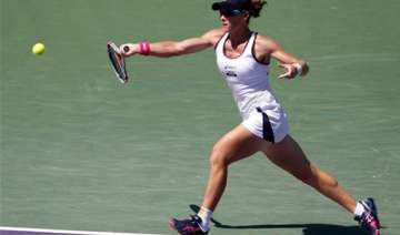 stosur serena into charleston last 16 - India TV stosur serena into charleston last 16 - India TV