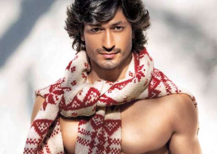 Vidyut Jamwal expresses his views for women (see pics)