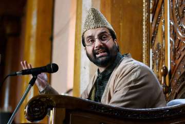 NIA questions separatist leader Mirwaiz's uncles... NIA questions separatist leader Mirwaiz's uncles...