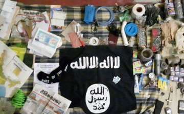 The items recovered from the Lucknow encounter... The items recovered from the Lucknow encounter...