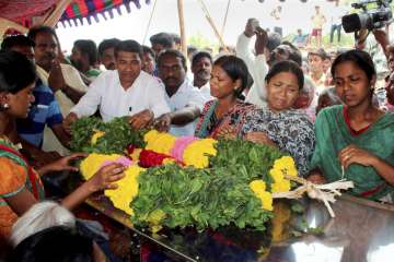 Dalit JNU scholar Muthukrishnan had allegedly... Dalit JNU scholar Muthukrishnan had allegedly...
