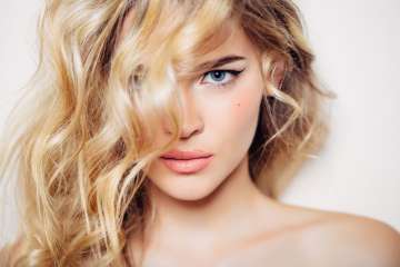 A sound sleep can make your skin look younger! -... A sound sleep can make your skin look younger! -...