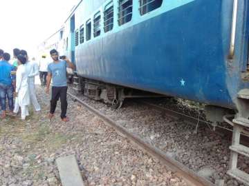 Two injured as Lucknow-bound Rajya Rani Express... Two injured as Lucknow-bound Rajya Rani Express...