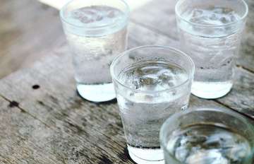 Can drinking ice water help you lose weight? -... Can drinking ice water help you lose weight? -...