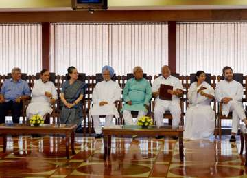 Non-NDA leaders at a luncheon hosted by Sonia... Non-NDA leaders at a luncheon hosted by Sonia...