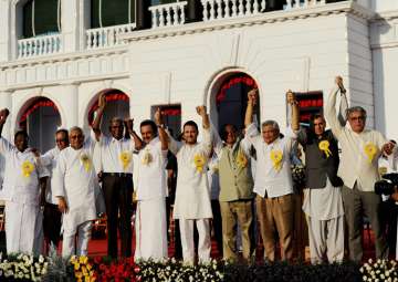 Opposition extol Karunanidhi, call for united... Opposition extol Karunanidhi, call for united...