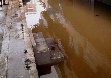 Pre-monsoon rains claim 16 lives in Maharashtra -... Pre-monsoon rains claim 16 lives in Maharashtra -...