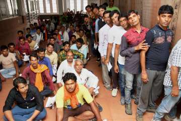 Pilgrims undergo medical check-up at Amarnath... Pilgrims undergo medical check-up at Amarnath...