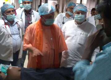 CM Yogi visists BRD horpital - India TV CM Yogi visists BRD horpital - India TV