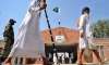 indian sikh pilgrims cross into pak on foot via wagah border