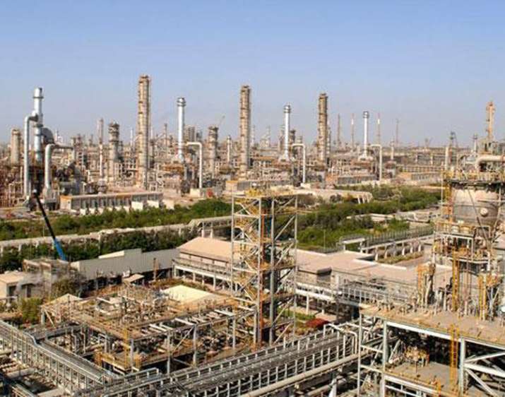 Two Workers Killed 6 Injured In Fire At Reliance S Jamnagar