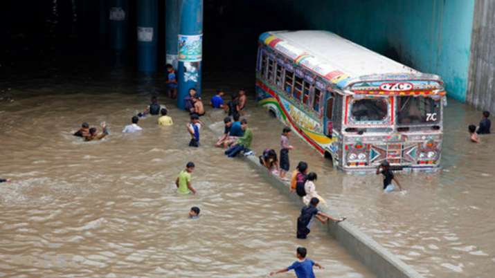 12 killed in Karachi after heavy rains lash Pakistan | World News ...